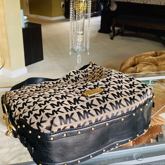 Michael Kors MK logo hobo bag - Picture 6 of 8